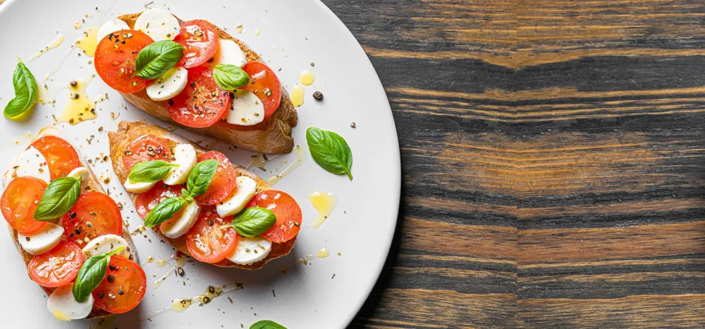 Biscottes tomate et mozarella à Quimper
